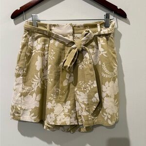 In February Chic Floral High Waist Women's Shorts Size S